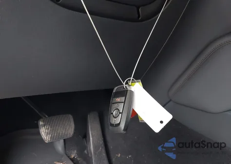 2025 Ford Explorer Active z USA, uszkodzony, nr VIN 1FMUK8DH1SGC32638